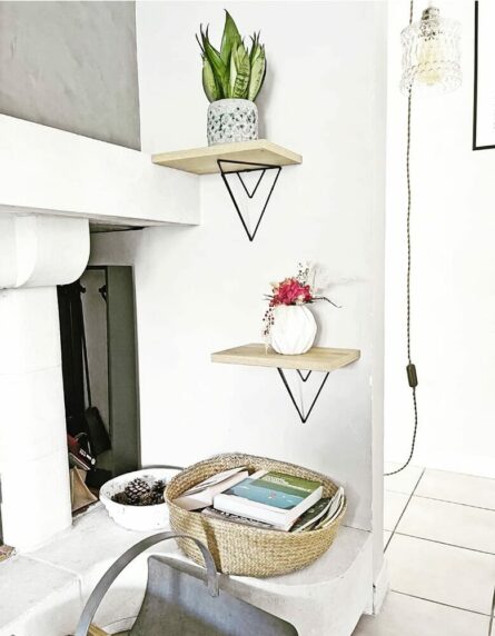 Étagère scandinave triangle Étagère-salon-murale-triangle-BF13-Couleur-noir-20